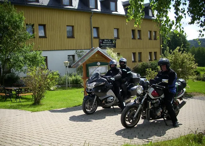 丹尼尔克莱斯特古特餐厅酒店 酒店 Lauter